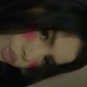 Meet your Posher, Lizzy